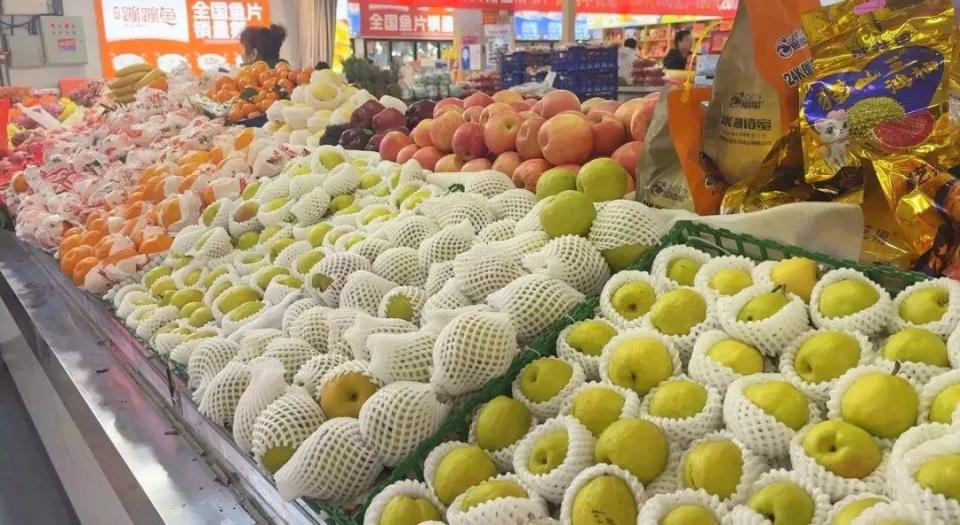 备年货啦！博州商超购销热潮涌动，传统年味与特色风物齐登场